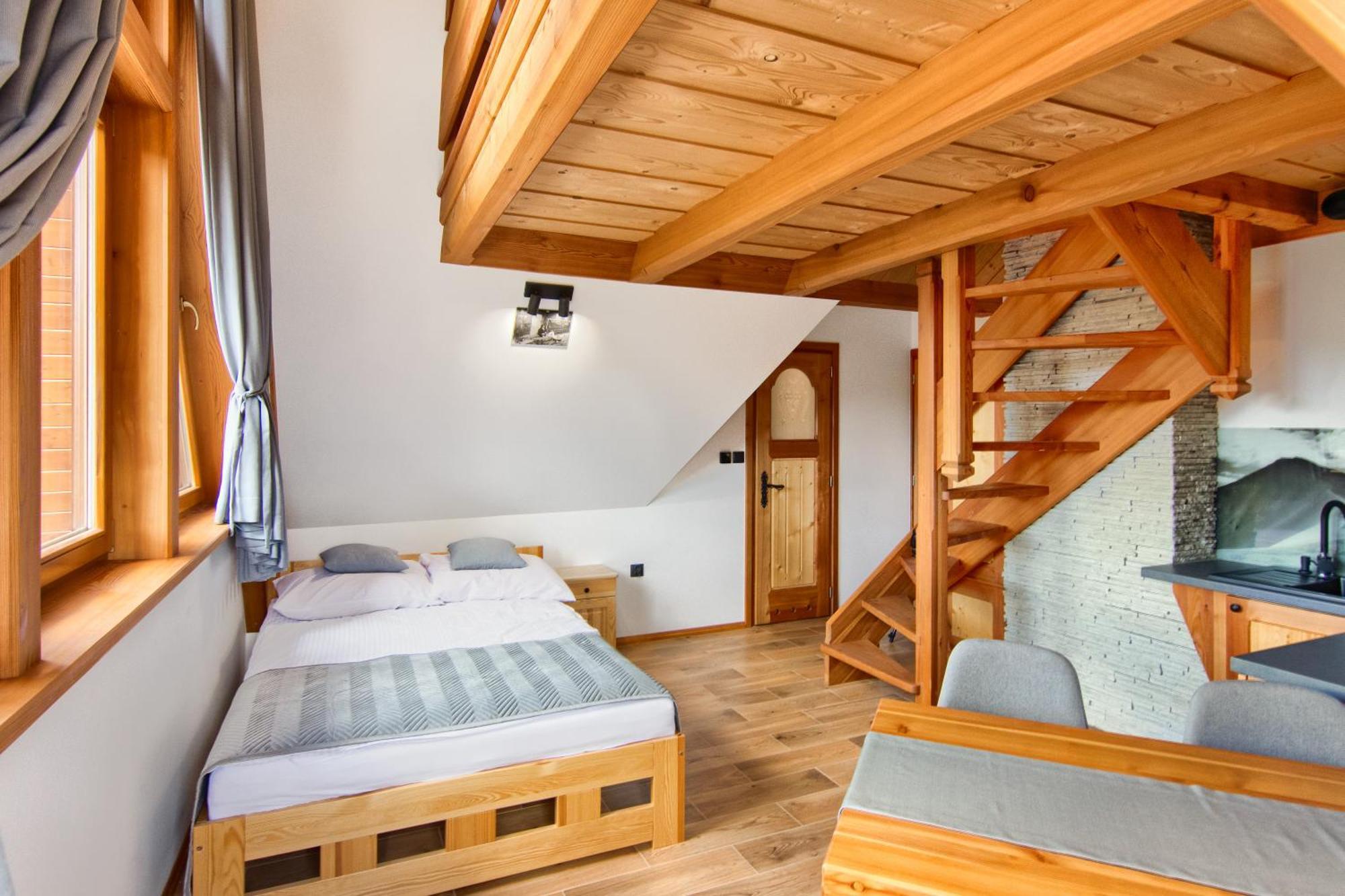 Modrzewiowa Apartamenty โปโรนิน ภายนอก รูปภาพ