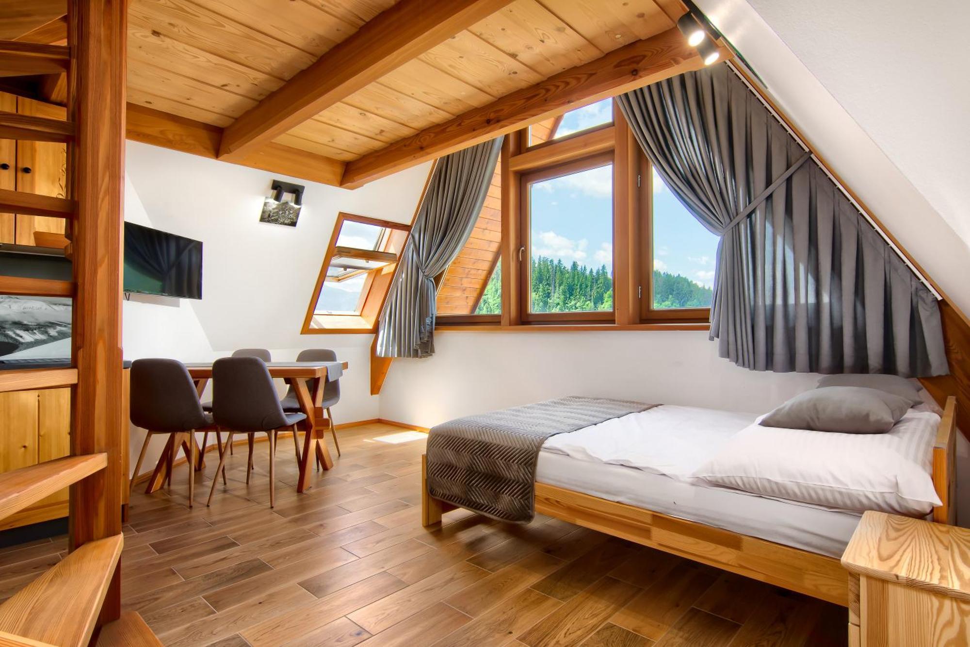 Modrzewiowa Apartamenty โปโรนิน ภายนอก รูปภาพ