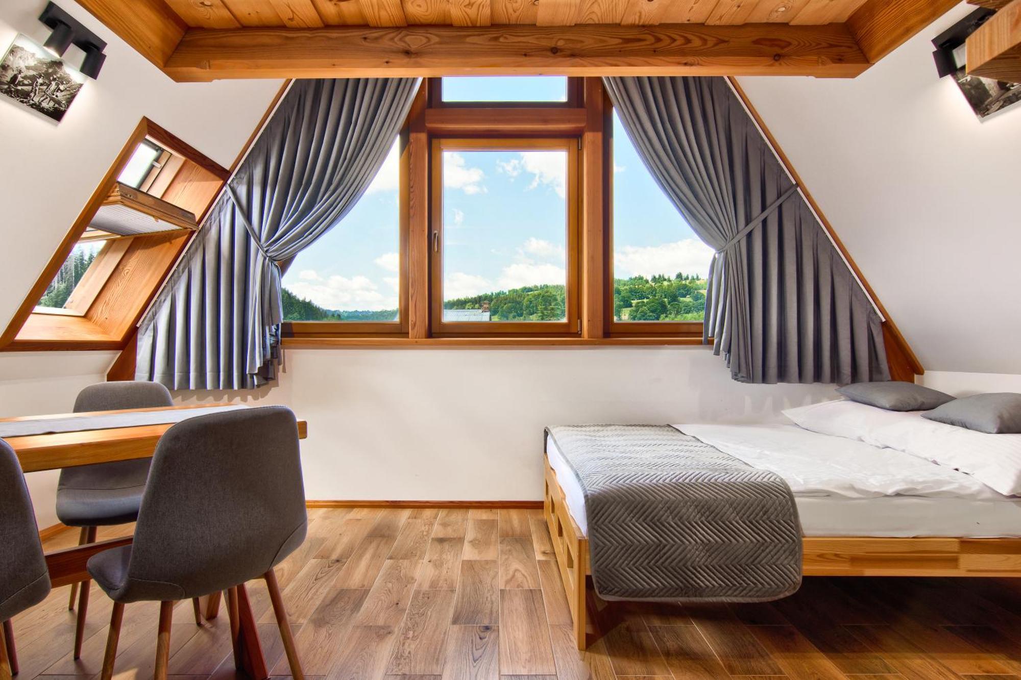 Modrzewiowa Apartamenty โปโรนิน ภายนอก รูปภาพ